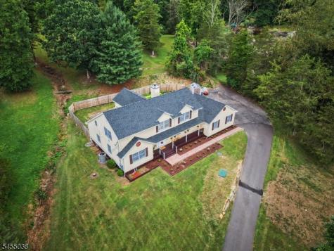 105 Nightingale Road Hope NJ 07825