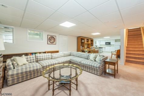 2 Spruce Lane Harding NJ 07960