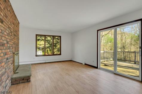 24 Deerhaven Lane Jefferson NJ 07435