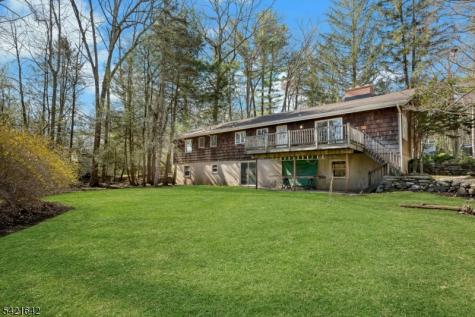 24 Deerhaven Lane Jefferson NJ 07435