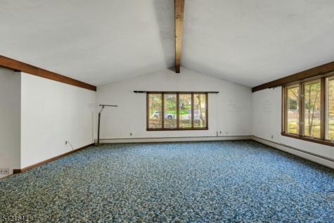 24 Deerhaven Lane Jefferson NJ 07435