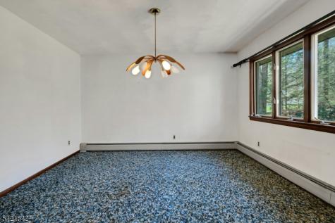 24 Deerhaven Lane Jefferson NJ 07435