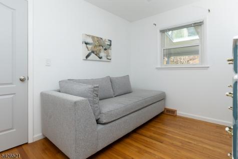 35 Cedar Terrace Jefferson NJ 07885