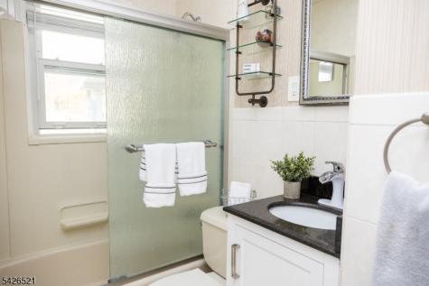 35 Cedar Terrace Jefferson NJ 07885