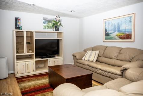 35 Cedar Terrace Jefferson NJ 07885