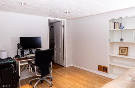35 Cedar Terrace Jefferson NJ 07885