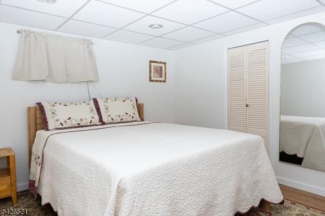35 Cedar Terrace Jefferson NJ 07885