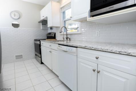 35 Cedar Terrace Jefferson NJ 07885