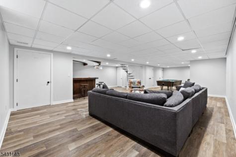 5 Oak Lane Montville NJ 07058