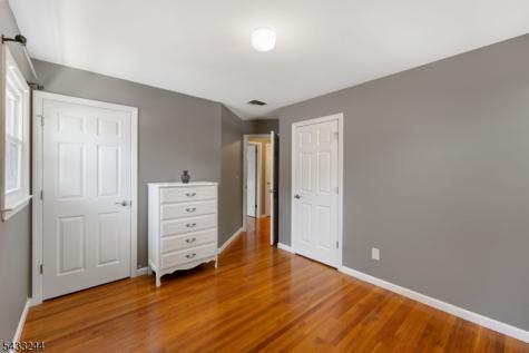 884 Peach Tree Road Union NJ 07083