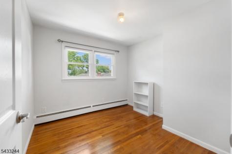 884 Peach Tree Road Union NJ 07083