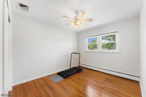 884 Peach Tree Road Union NJ 07083
