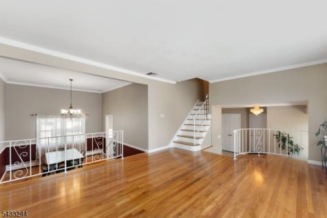 884 Peach Tree Road Union NJ 07083
