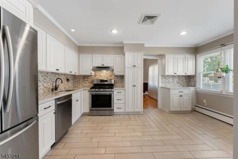 884 Peach Tree Road Union NJ 07083