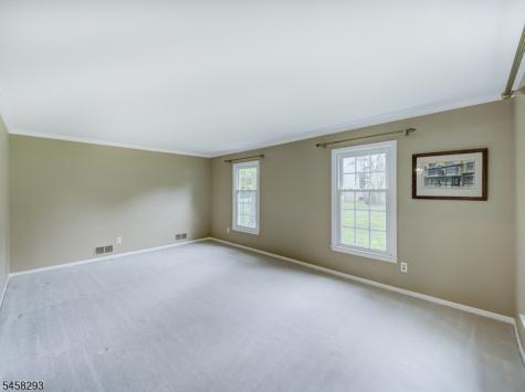 9 Amherst Court Clinton NJ 08801