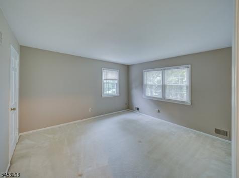 9 Amherst Court Clinton NJ 08801