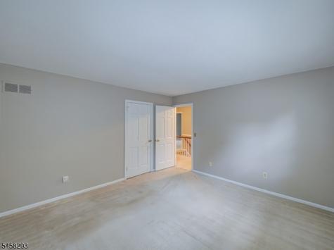 9 Amherst Court Clinton NJ 08801