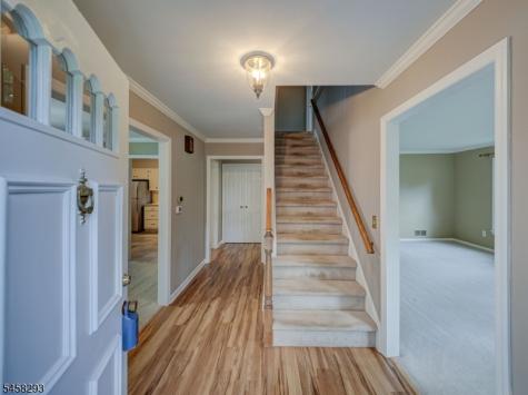 9 Amherst Court Clinton NJ 08801