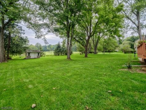 9 Amherst Court Clinton NJ 08801