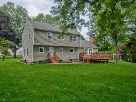 9 Amherst Court Clinton NJ 08801