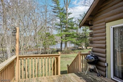 6 West Circle Ringwood NJ 07456