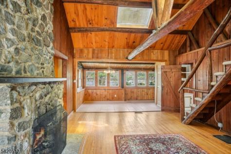 6 West Circle Ringwood NJ 07456