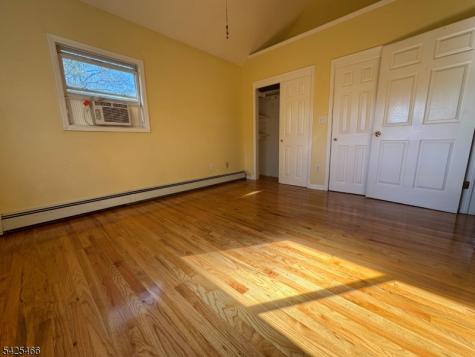 95 Unger Avenue Hopatcong NJ 07874