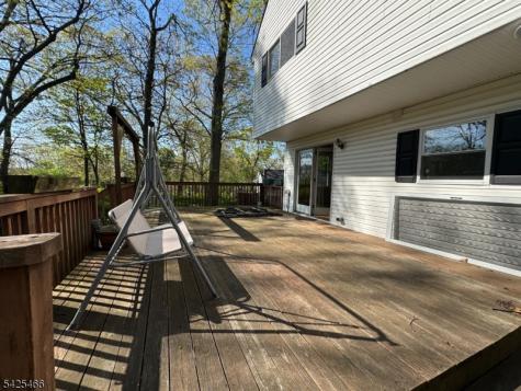 95 Unger Avenue Hopatcong NJ 07874