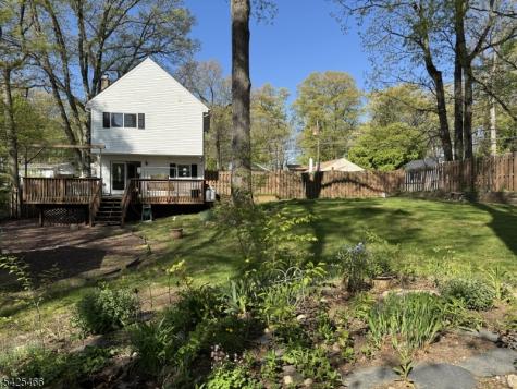 95 Unger Avenue Hopatcong NJ 07874