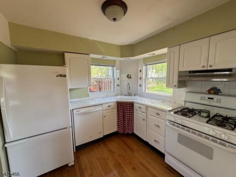 95 Unger Avenue Hopatcong NJ 07874