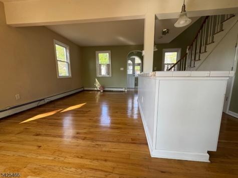 95 Unger Avenue Hopatcong NJ 07874