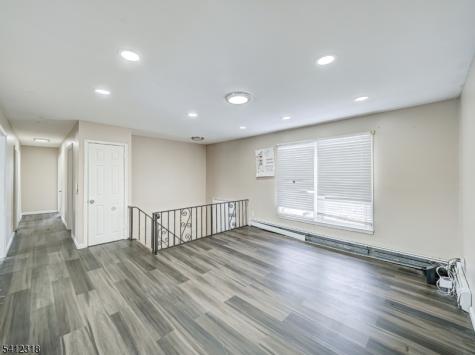 42 Mercer Street Carteret NJ 07008