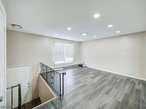 42 Mercer Street Carteret NJ 07008