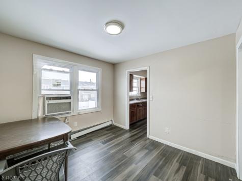 42 Mercer Street Carteret NJ 07008