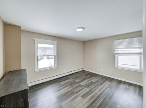42 Mercer Street Carteret NJ 07008