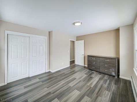 42 Mercer Street Carteret NJ 07008