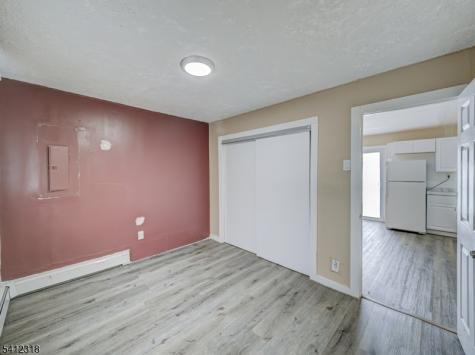 42 Mercer Street Carteret NJ 07008