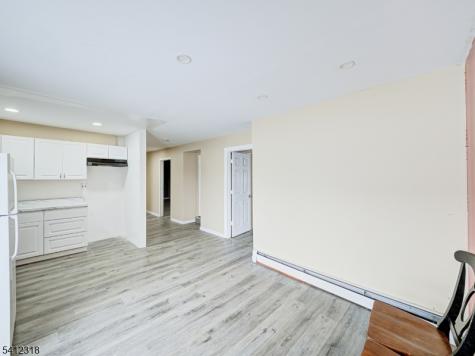 42 Mercer Street Carteret NJ 07008