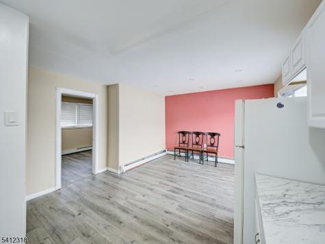 42 Mercer Street Carteret NJ 07008