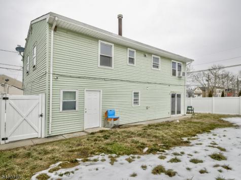 42 Mercer Street Carteret NJ 07008