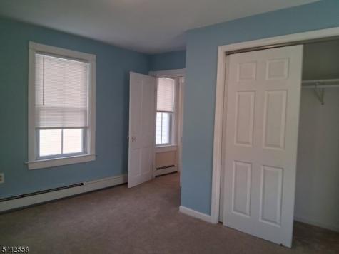58 Thompson Street Raritan NJ 08869