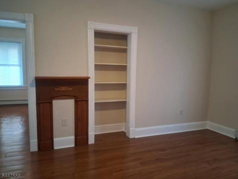 58 Thompson Street Raritan NJ 08869