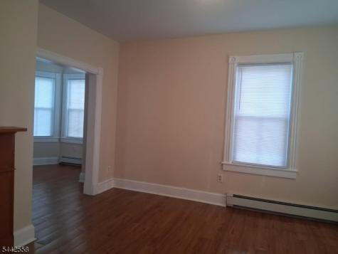 58 Thompson Street Raritan NJ 08869