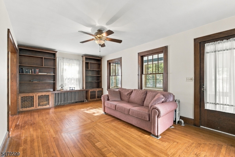 49 Franklin Street Franklin NJ 08873