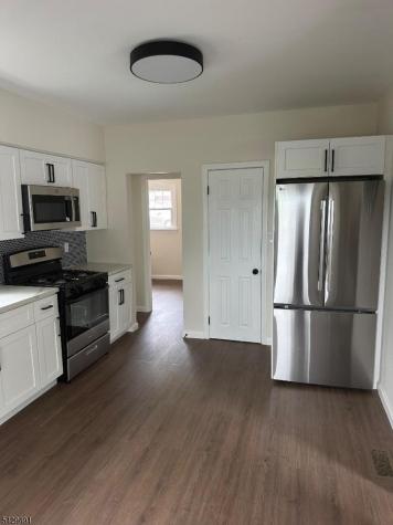 724 3RD Street Lyndhurst NJ 07071