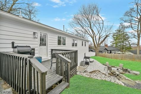 104 Summit Road Sparta NJ 07871