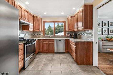 104 Summit Road Sparta NJ 07871