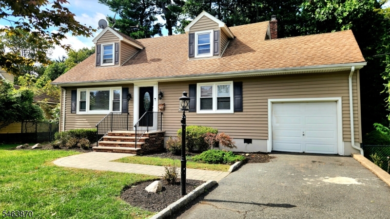 11 Brookhill Place Little Falls NJ 07424