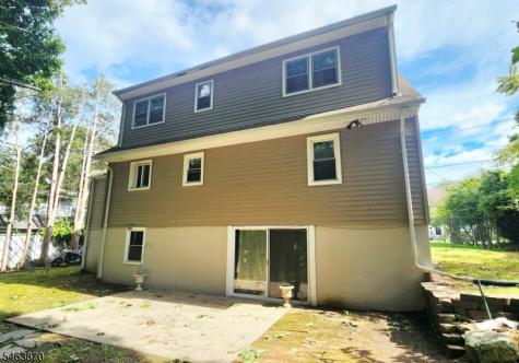 11 Brookhill Place Little Falls NJ 07424