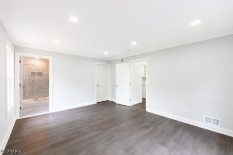 8 Sherwood Place Wharton NJ 07885